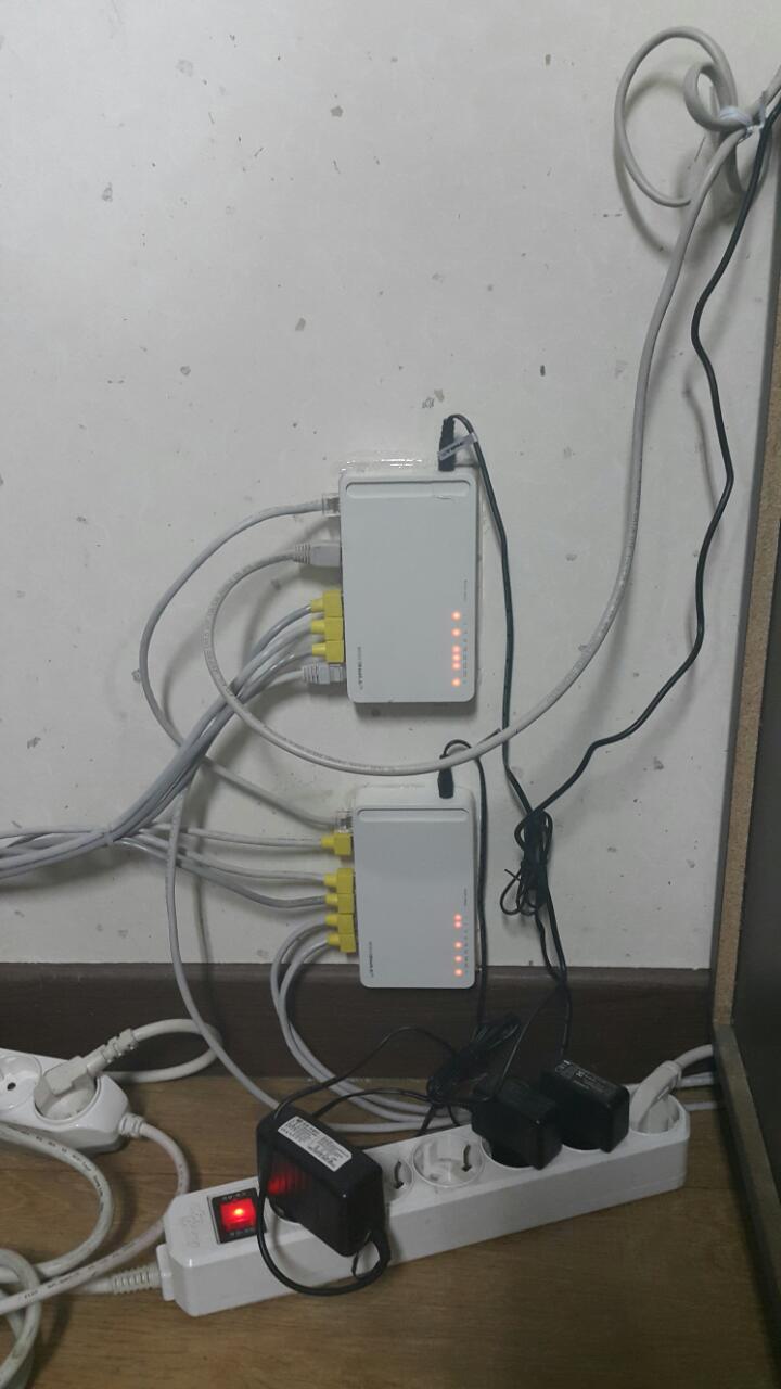 f15Ud0151p0yj9sp3vgux_i287jd.jpg