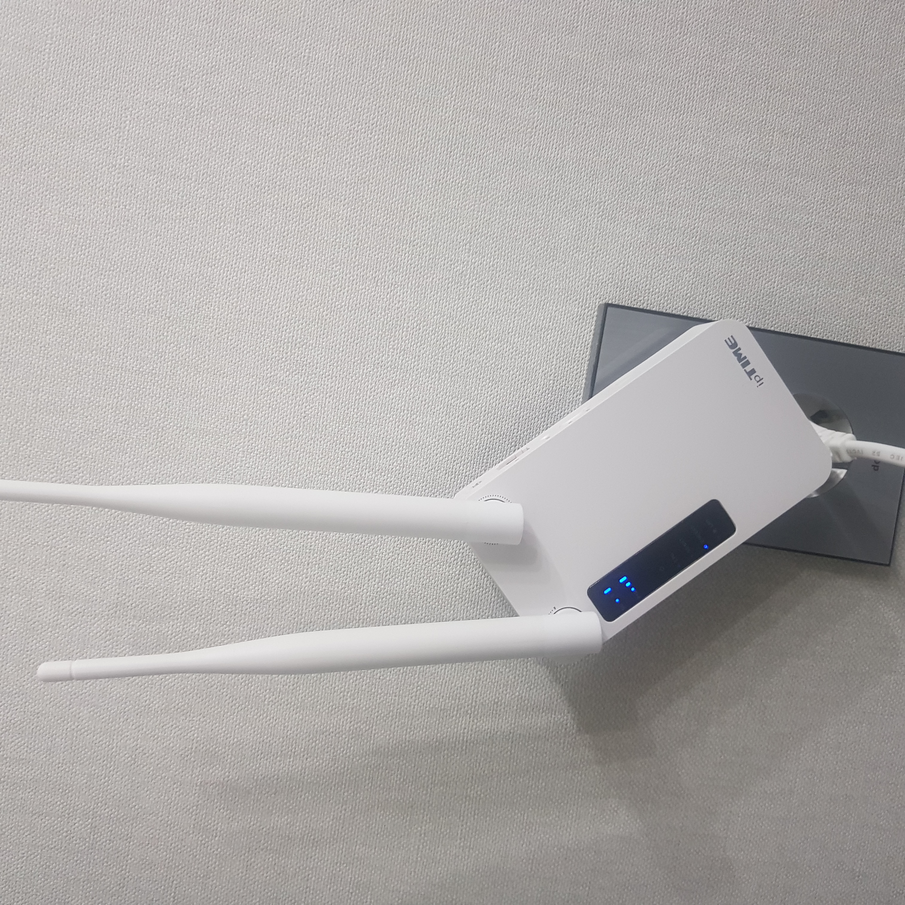 iptime extender2.jpg
